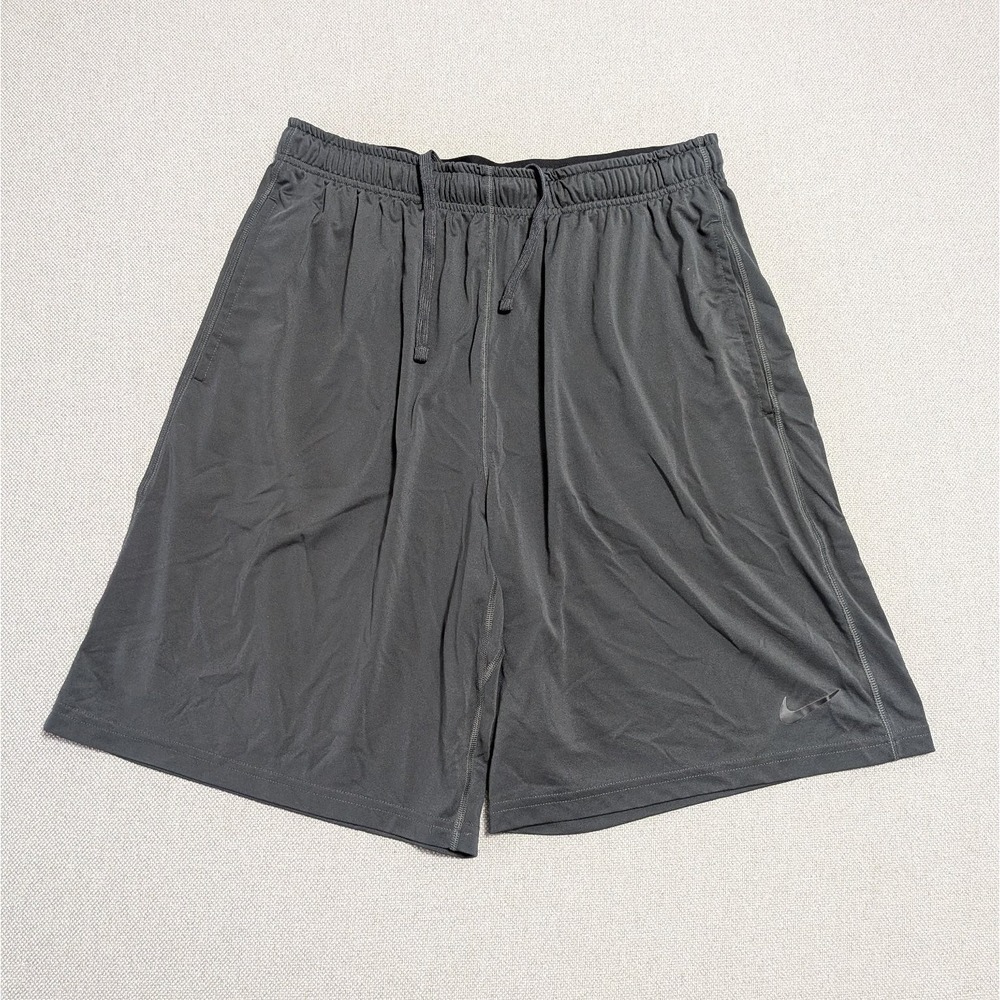 Nike Dri-FIT Men's Activewear Shorts XL Dark Gray Drawstring Pockets Gym Workout